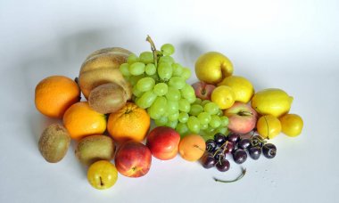  Çeşitli taze meyve