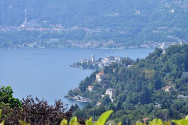 Lake Orta, İtalya'nın görünümü 