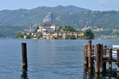 Lake Orta, İtalya'nın görünümü 