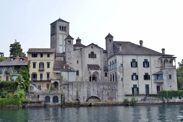 Lake Orta, İtalya'nın görünümü 