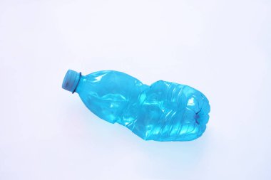 plastik şişe yemeye hazır