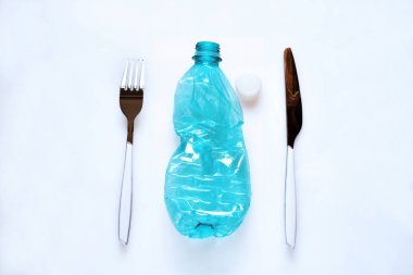 plastik şişe yemeye hazır