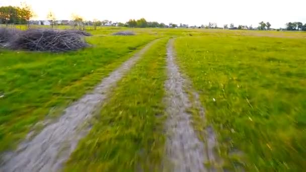 Αγροτική Αεροφωτογραφία του ένα όμορφο δρόμο — Αρχείο Βίντεο