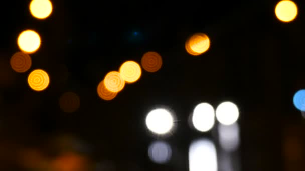 Feux de voiture abstraits. Beau bokeh 