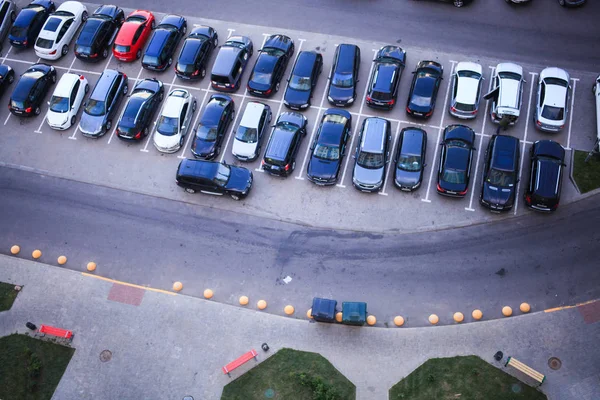 Arabalardan birinin Üstten Görünüm.