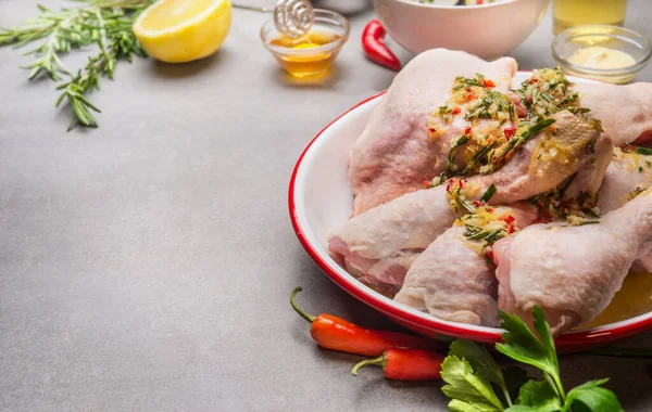 Κοτόπουλο Κομμάτια Μαγείρεμα Προετοιμασία Μαρινάτα Close — Φωτογραφία Αρχείου