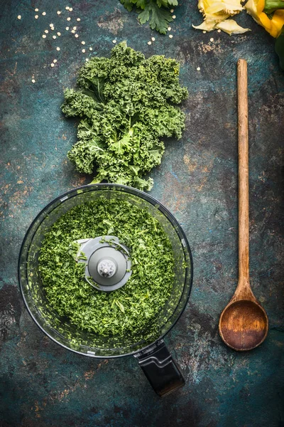 Minced Chopped Kale Leaves Rustic Background Wooden Cooking Spoon Chopper — Stock Photo, Image