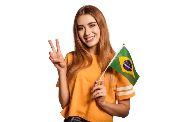 Uma Bela Jovem Segura Suas Mãos Bandeira Brasil Mostra Sinal — Fotografia de Stock