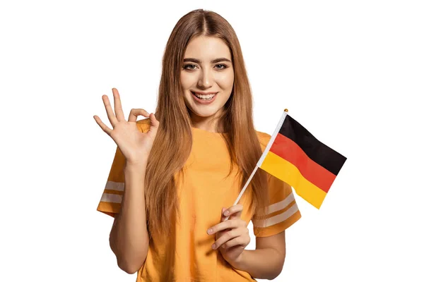 Uma Bela Jovem Segura Suas Mãos Bandeira Alemanha Mostra Sinal — Fotografia de Stock