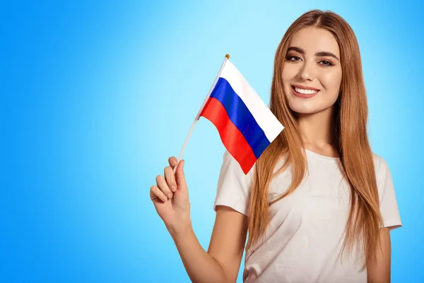 Uma Bela Jovem Tem Nas Mãos Bandeira Federação Russa Estudante — Fotografia de Stock