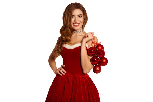 Όμορφη Γυναίκα Κόκκινο Φόρεμα Κρατάει Μπαλόνια Πρωτοχρονιάτικα Χριστούγεννα Για Γιορτάσουμε — Φωτογραφία Αρχείου