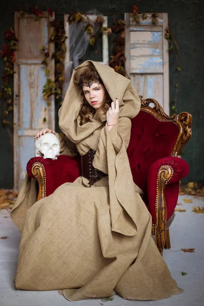 Mittelalterliches Kostüm Einer Prinzessin Einer Zauberin Einer Hexe Mit Kapuze — Stockfoto