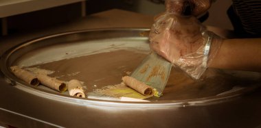 Tayvan dondurması. Temiz havada yiyecek..