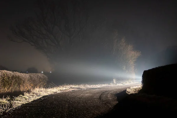 Mysterious Bright Light Glowing Country Lane Misty Winters Night — Stock Photo, Image