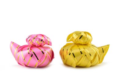 Kurdele ile katlama sikke koordinasyon dağılım töreni Budizm için küçük bir ördek şeklinde.