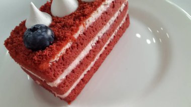 Lezzetli ev yapımı pastanın yakın çekimi.