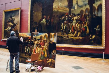 Paris, Fransa: içinde Louvre Müzesi Paris, Fransa'da yaklaşık Şubat 2012.