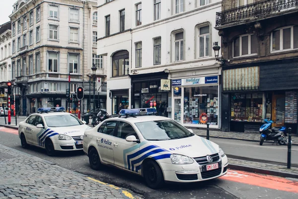 Brussel, België: kleine straatjes in de oude stad in Brussel op moment van de dag, België omstreeks februari 2012. — Stockfoto