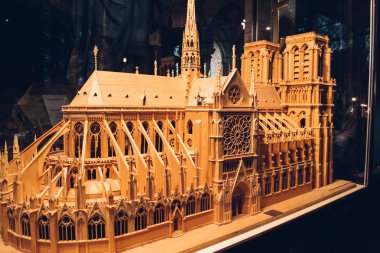 Paris, Fransa: içinde Notre Dame de Paris Paris, Fransa'da yaklaşık Şubat 2012.