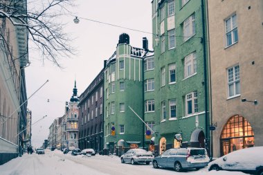 Helsinki, Finlandiya - yaklaşık Aralık 2016: karlı havalarda merkezinde, Helsinki, Finlandiya Aralık 2016 yaklaşık.