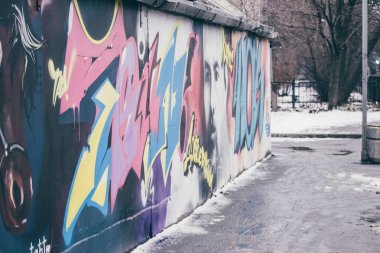 Saint-Petersburg, Rusya Federasyonu-Kasım 2015 yaklaşık: graffiti duvar Saint Petersburg'daki Güz 2015.