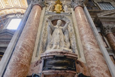 Rome, İtalya - Haziran 2017 yaklaşık: İçinde St. Peter's Bazilikası Vatikan, Roma, İtalya Haziran 2017 yaklaşık. 