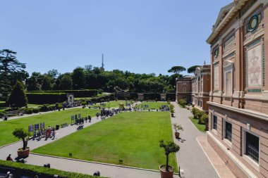 Vatikan - Haziran 2017 yaklaşık: güzel bahçeleri outide Vatikan, Roma, İtalya Haziran 2017'de Vatikan Müzeleri. 