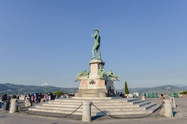 Florence, İtalya - Haziran 2017 yaklaşık: Bronz heykeli Piazzale Michelangelo Floransa, İtalya Haziran 2017 yılında David.