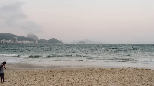 Rio Janeiro Brezilya Eylül 2019 Copacabana Sahili Akşam Üzeri Bulutlu — Stok fotoğraf