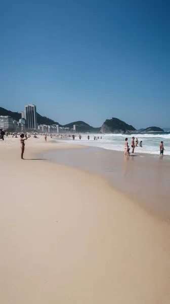 Rio Janeiro Brezilya Eylül 2019 Copacabana Sahilinde Açık Kum Mavi — Stok fotoğraf