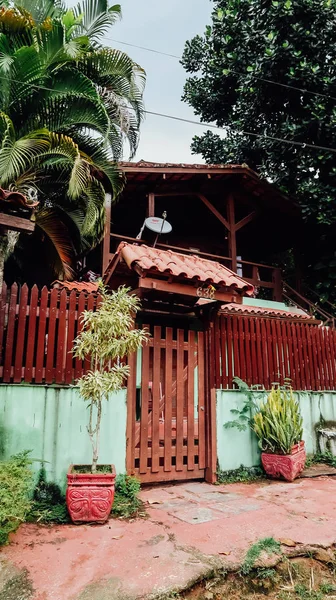 Ilha Grande Brasil Circa Septembro 2019 Porta Madeira Cerca Casa — Fotografia de Stock