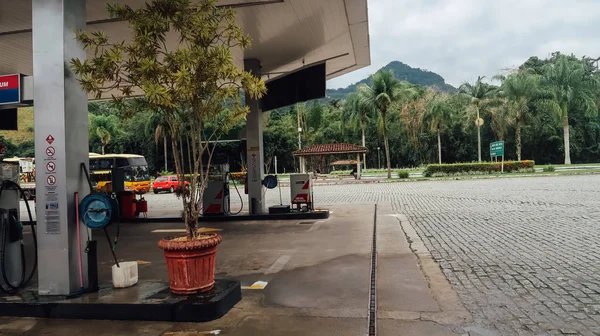 Paraty Brasil Circa Septembro 2019 Posto Gasolina Gasolina Perto Cidade — Fotografia de Stock