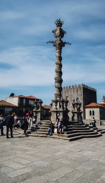 Porto Portugal March 2020 Monumental Column Saint Lawrence Church Old — Stock Photo, Image