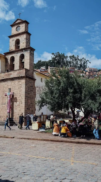 クスコ ペルー Circa 11月2019 晴れた日にクスコの古代の町でイグレシア ブラスカトリック教会の外観 — ストック写真