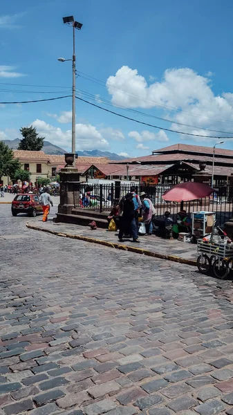 Cusco Peru Circa Novembro 2019 Pessoas Vendedores Ambulantes Paralelepípedos Pequena — Fotografia de Stock