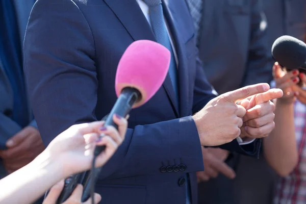 Media interview. Hand gesture. Business person. — Stock Photo, Image