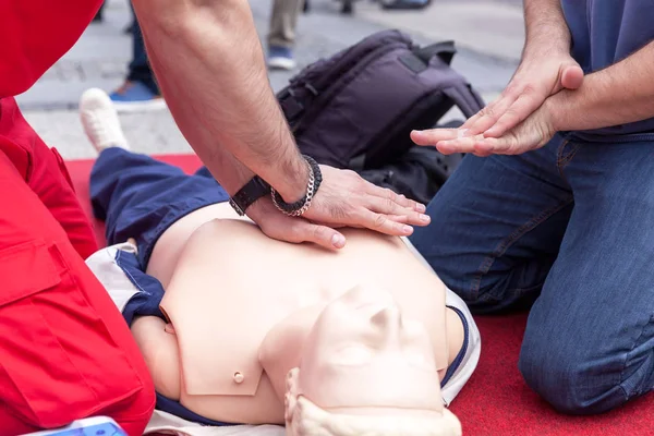 First aid training detail. CPR. — Stock Photo, Image