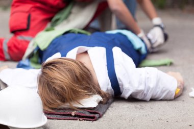 İş kazası. İlk yardım.