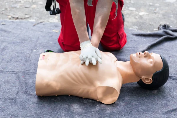 First aid. CPR. — Stock Photo, Image
