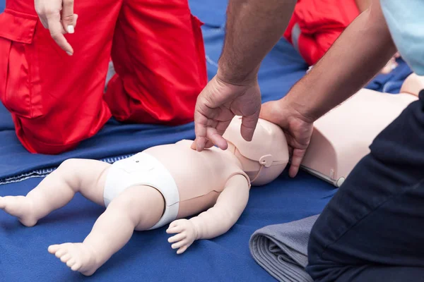 EHBO-opleiding — Stockfoto