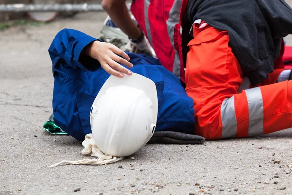 Work accident. First aid. — Stock Photo, Image