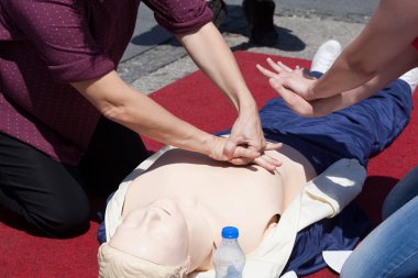 CPR - kalp masajı ve ilk yardım sınıfı