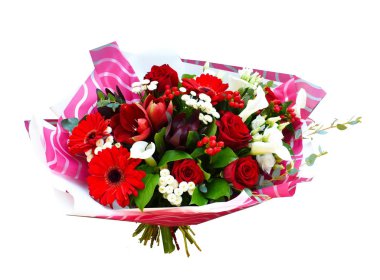 Çiçek buketi beyaz arka planda izole edilir. Online çiçek kataloğu için çiçek buketi.