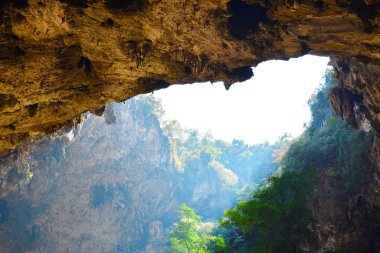 Tayland 'ın cazibesi. Asya 'da güzel yerler. Dağ manzarası.