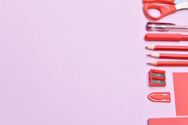 Okul için kırtasiye malzemeleri. Eğitim geçmişi. Bilgi Günü.