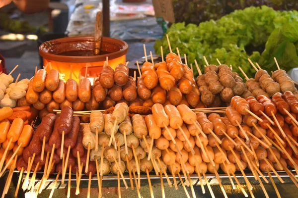 La cucina asiatica. Mercato alimentare in Asia — Foto Stock