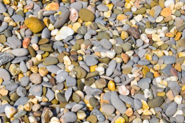 Doğal taş duvar. Dağ desenli yüzey. Katı granit