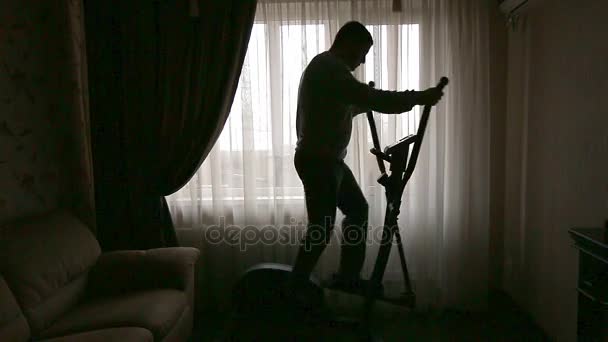 Silueta Kavkazské Muže Dělat Kardio Cvičení Doma Koncept Zdravého Životního — Stock video