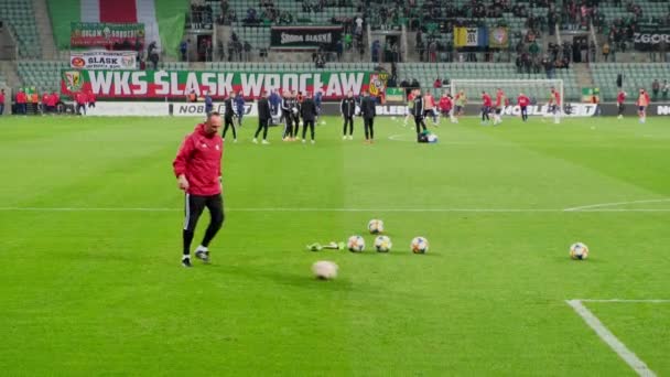 Wroclaw Poland November 2019 Soccer Players Slask Wroclaw Team Warm — Stock Video