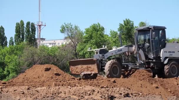 Kryvyi Rih Ukraine May 2020 White Powerful Grader Working Road — Stock Video